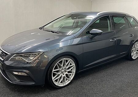 Seat Leon FR 1.5 TSI LED NAVI SHZ TEMP PDC KESSY RFK