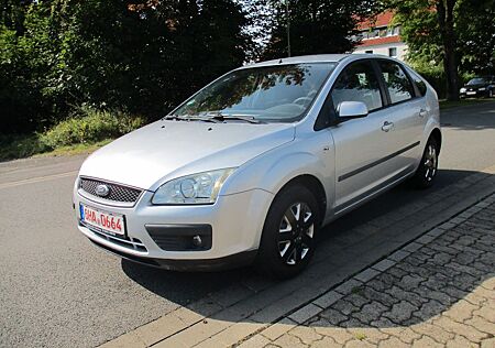 Ford Focus 1.6 Lim. Fun X/TÜV NEU/WENIG KM!!!