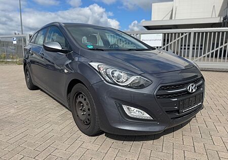Hyundai i30 cw blue Trend