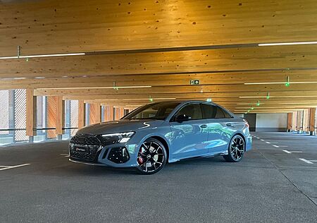 Audi RS3 Lim,B&O,Matrix,360*,Sp-AGA,HUD,Navi,5J-G,ACC