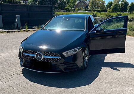Mercedes-Benz A 180 -AMG Line Sommerreifen NEU