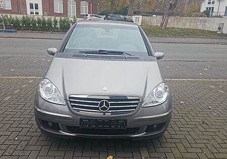Mercedes-Benz A 150 , 1 Hand, Sitzheizung, Alufelgen, Klima