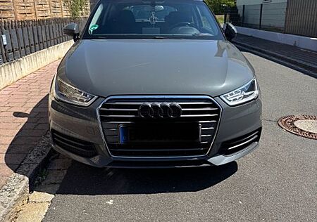 Audi A1 1.6 TDI S tronic