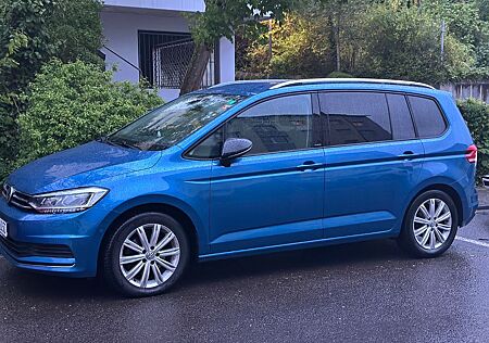VW Touran Volkswagen 2.0 TDI SCR DSG IQ.DRIVE IQ.DRIVE
