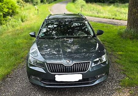 Skoda Superb 1.8 TSI Ambition Combi Ambition