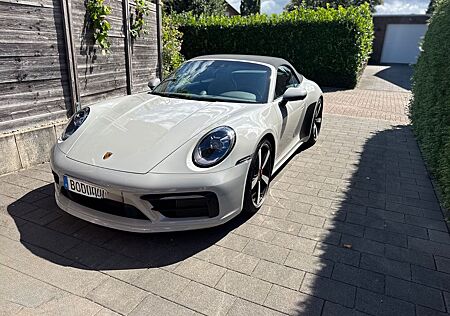 Porsche 992 Carrera S Cabriolet Neuwertig / Approved