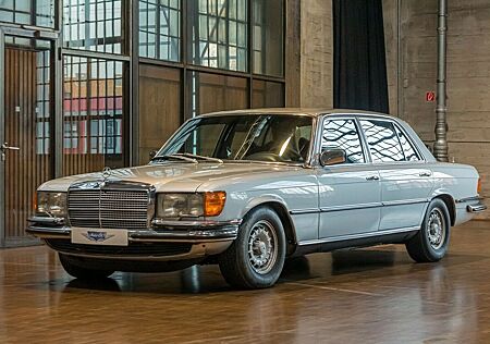 Mercedes-Benz 450 SEL 6.9