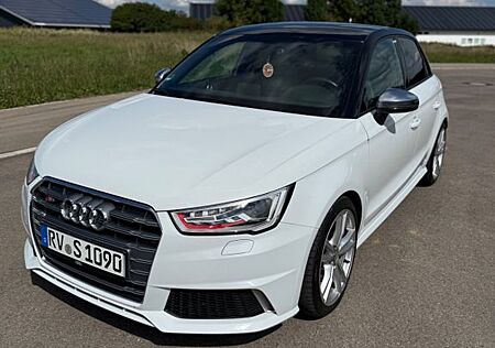 Audi S1 2.0 TFSI quattro Sportback Scheckheft 8 Fach