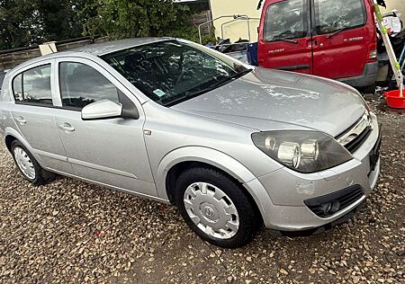 Opel Astra H Lim. Edition Plus