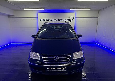 VW Sharan Volkswagen 2.0 TDI Special 7SITZ NAV 2xPDC TEMPO SHZ