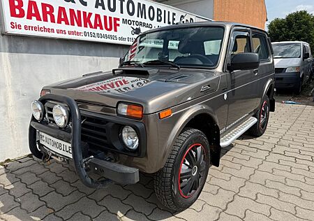 Lada Niva // Taiga // Einzellstück 110PS // 4x4 //