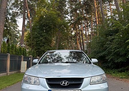 Hyundai SONATA 2.0 Petrol, Manual.