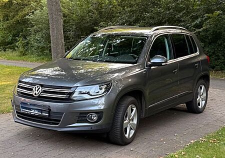 VW Tiguan Volkswagen 2.0 TDI DSG 4MOTION CUP Sport & Style...