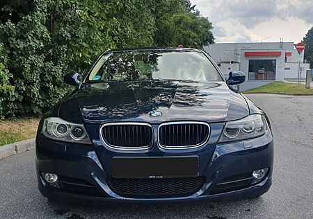 BMW 318i E90 Facelift - TÜV bis 6/26