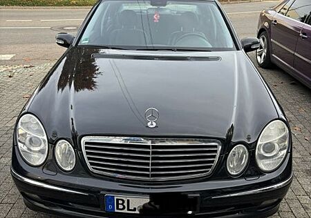 Mercedes-Benz E 350 AVANTGARDE|Scheckheft|TÜV NEU|2HAND|