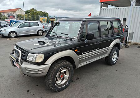 Hyundai Galloper 2,5 TD Verbaucht wasser