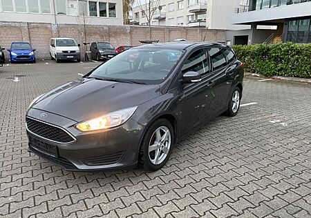 Ford Focus Turnier "Zahnriemen+SERVICE NEU "