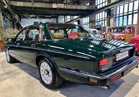 Jaguar XJ6 DAIMLER 3.6 XJ40 Green/beige 1.Hand Italien