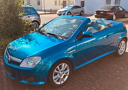 Opel Tigra 1.4 TWINPORT TÜV, ALLWETTER, SCHECKHEFT