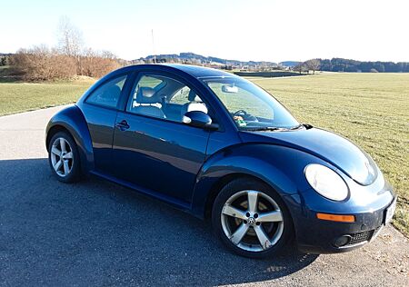 VW New Beetle Volkswagen 2.0 Automatik Coupe` 150PS unfallfrei