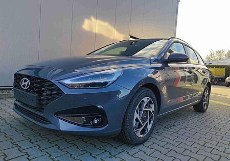 Hyundai i30 SW 1.5 MJ25*Navi*LED*Shzg*PDCv&h*Cam*16