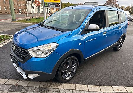 Dacia Lodgy Stepway Celebration/NAVI/R-CAM/Service NEU