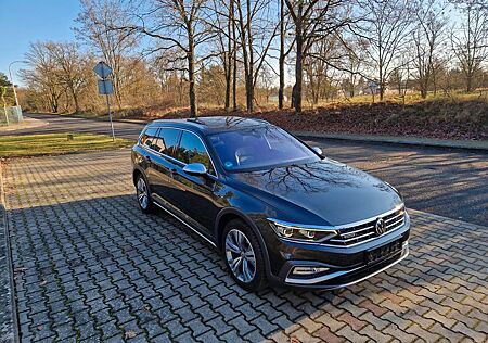 VW Passat Variant Volkswagen Alltrack 4Motion VOLL VOLL TOP !!