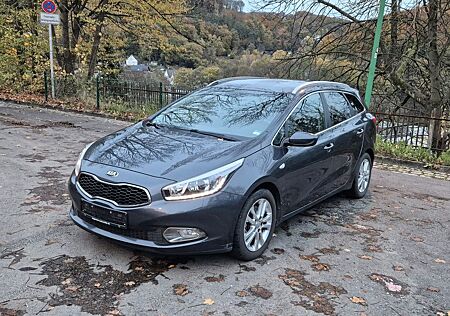 Kia Cee'd Sportswagon gebraucht kaufen Kia Cee'd Sportswagon 1.6 CRDi Klimaautomatik