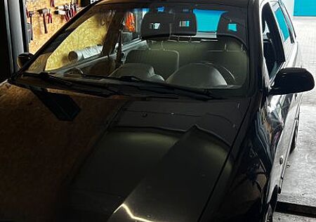 Mitsubishi Space Star 1,6 Avance Avance