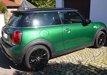 Mini Cooper D Cooper E Trim L Service inclusive 2026