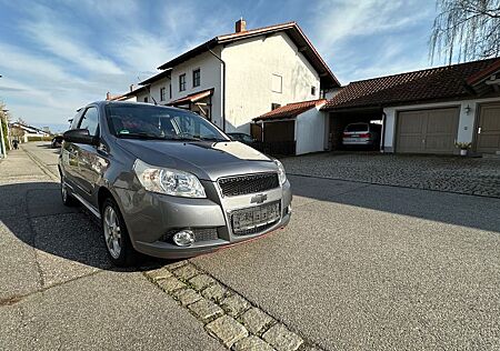 Chevrolet Aveo 1.2 -