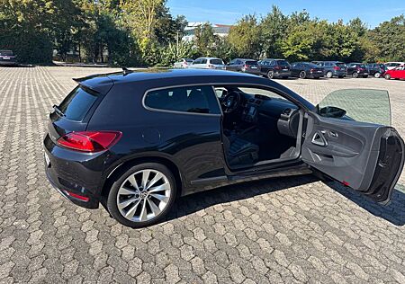 VW Scirocco Volkswagen 2.0 TSI -