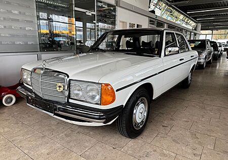 Mercedes-Benz 200 Diesel Top Originalzustand erst 145.000 km