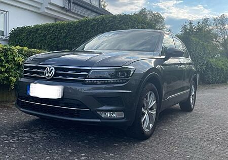 VW Tiguan Volkswagen 2.0 TSI 132kW DSG 4MOTION Highline Hi...