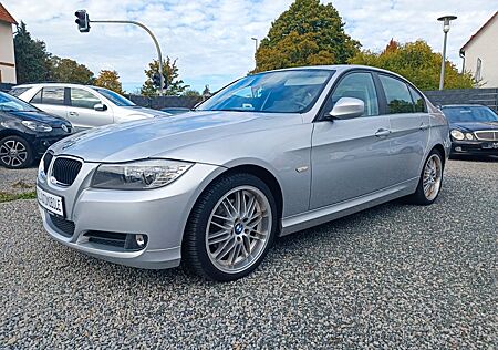 BMW 320i Limo E90 Automatik Schiebedach Shzg 1.Hand