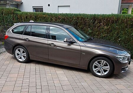 BMW 320d Touring Luxury Line Luxury Line