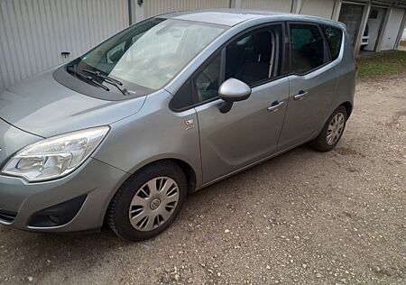 Opel Meriva -MODELL-2014-SCHECKHEFT-ALLWETTERREIFEN-