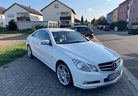 Mercedes-Benz E 350 Coupé CDI BlueEFFICIENCY AVANTG. AVANT...