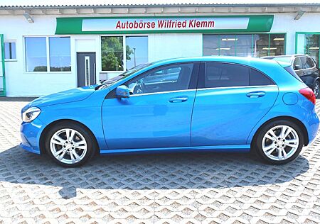 Mercedes-Benz A 200 A200d4MATICUrbanDCT"Navi"AHK"17"LED"Standh"Leder