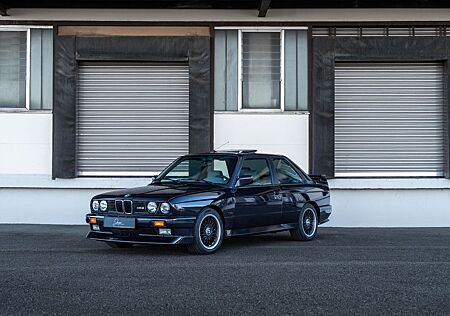 BMW M3 E30 Cecotto*Macaoblau*Sammler*65tkm*deutsch