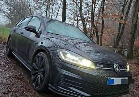 VW Golf Volkswagen 2.0 TDI GTD Variant GTD