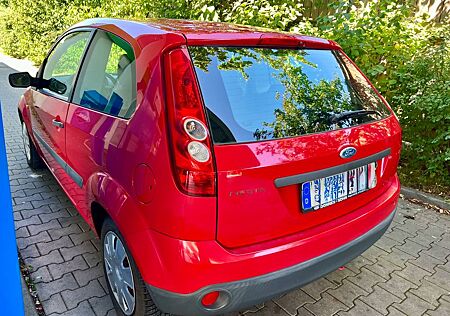 Ford Fiesta 1,3 44 kW Fun*KLIMA* Facelift* TÜV05/2027