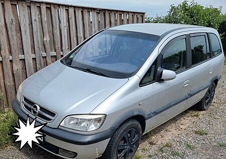 Opel Zafira 2.2 -