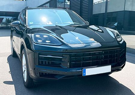 Porsche Cayenne E-Hybrid / Panorama / 360°-Kamera uvm!