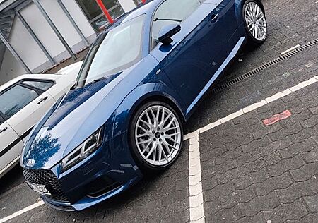Audi TT Coupe 2.0 TFSI -