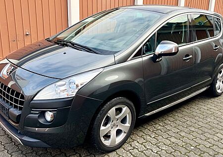 Peugeot 3008 1,6l Automatik Panorama Navi PDC Head-up