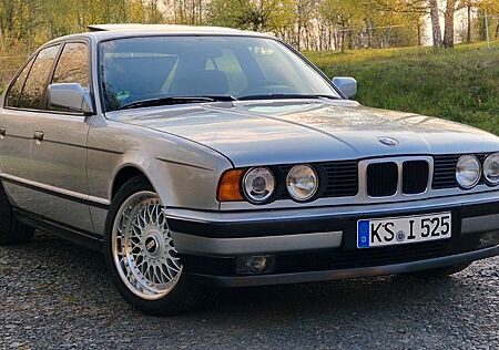 BMW 525