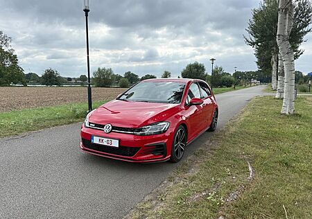 VW Golf Volkswagen 2.0 TDI 135kW SCR DSG GTD GTD