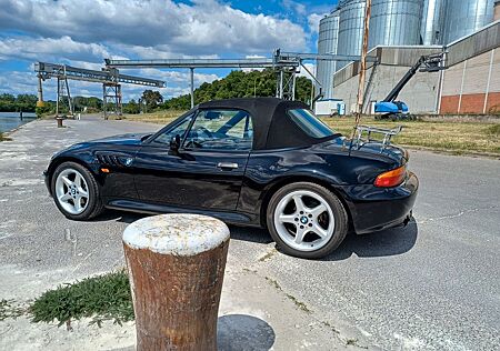 BMW Z3 TOP Roadster 2.8 schwarzmetallic breites Heck