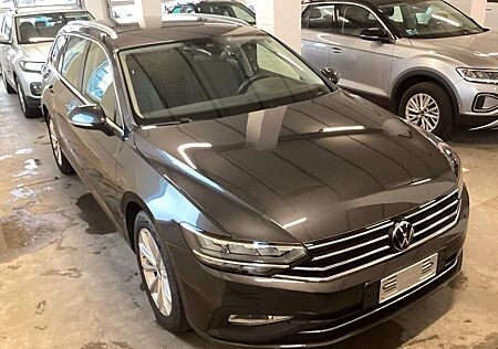 VW Passat Variant Volkswagen Business